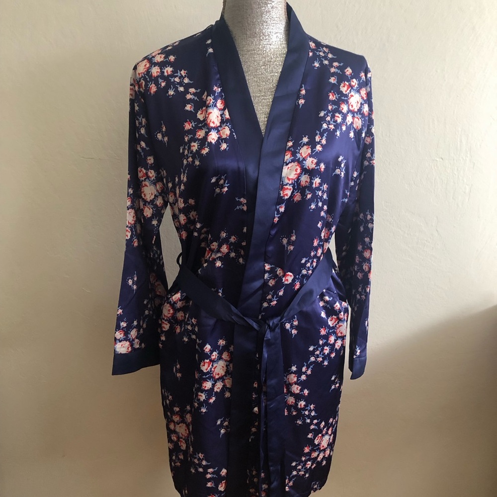 Morgan LANE Floral Satin Kimono Robe